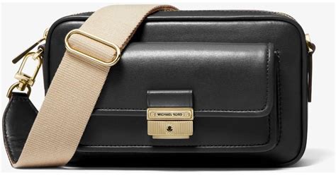 michael kors bradshaw camera bag|Michael Kors bradshaw shoulder bag.